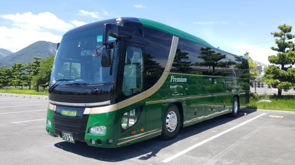 福岡久留米の貸切バス会社株式会社ファーストライナーの大型バスA外観